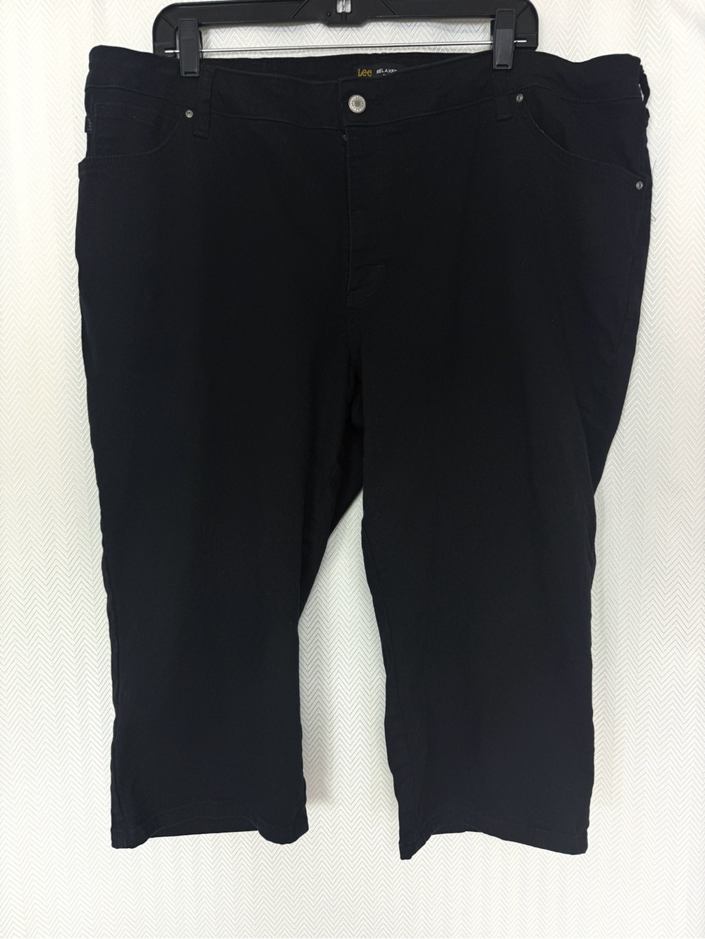Lee Womens Relaxed Fit Mid Rise Black Capris Size 22W